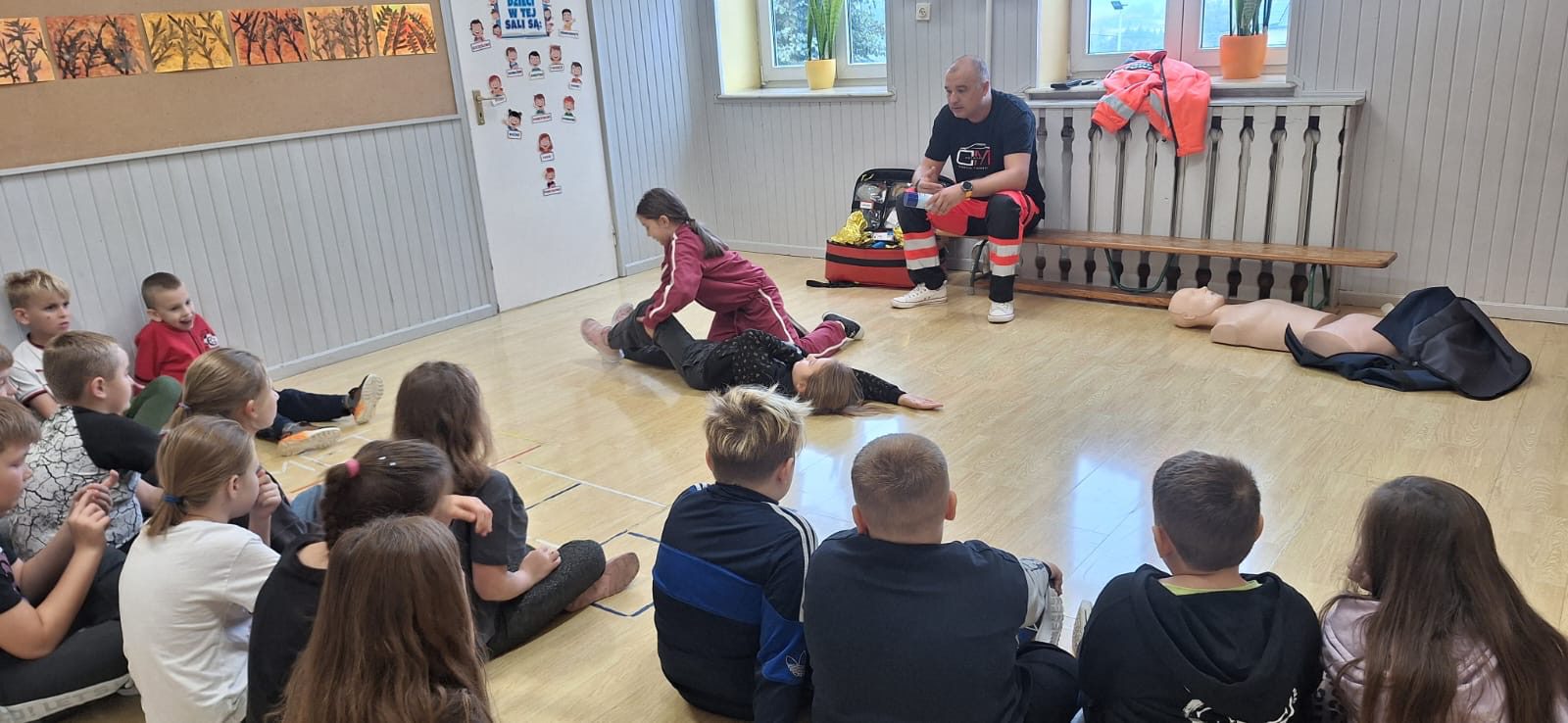 7ac06ef8-deaa-4cc5-b1a2-f1e9bf677284